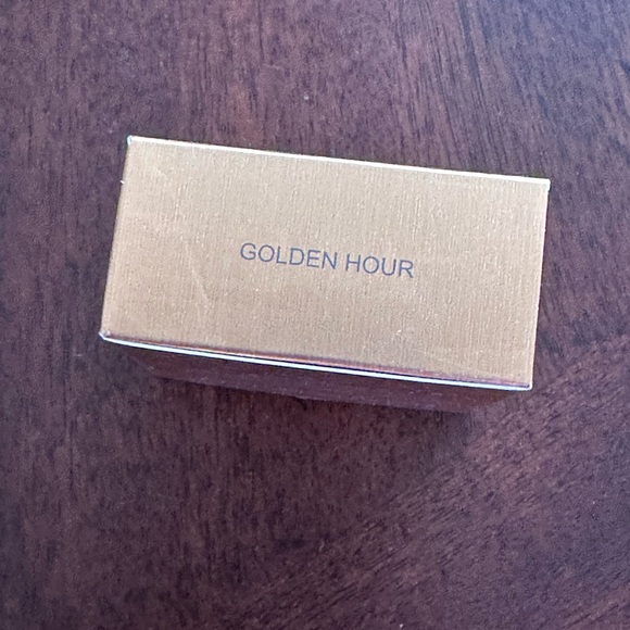 NIB ~ KAB Cosmetics Illuminating Dust in Golden Hour Highlighter Eyeshadow 5g - Picture 6 of 6
